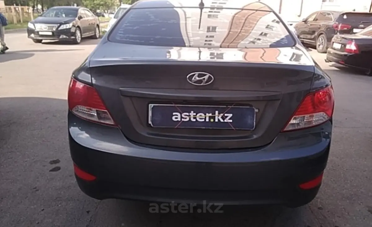 Hyundai Solaris 2013