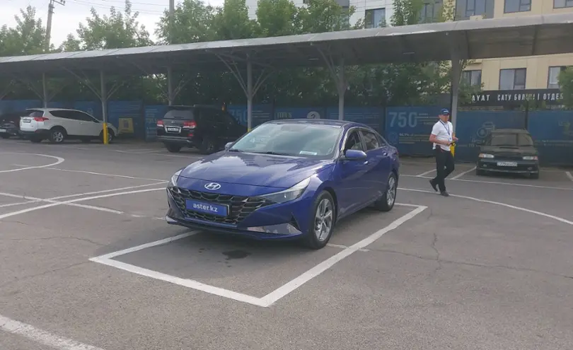 Hyundai Elantra 2022 года за 10 000 000 тг. в Алматы