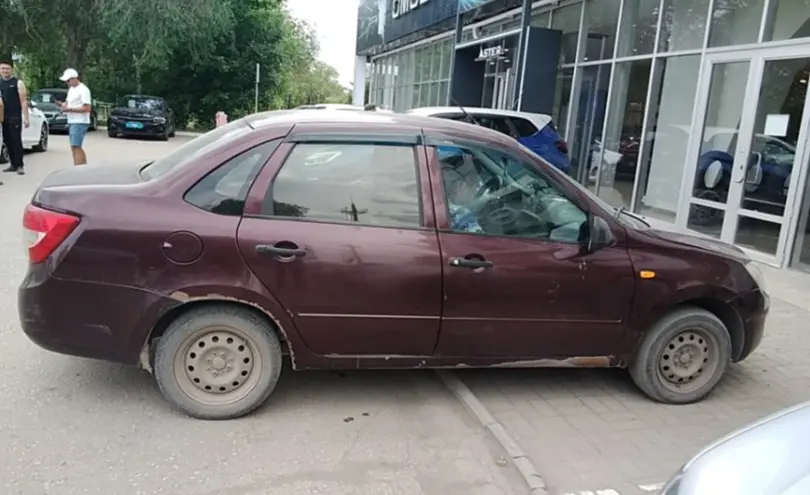 LADA (ВАЗ) Granta 2012 года за 3 000 000 тг. в Актобе фото 4