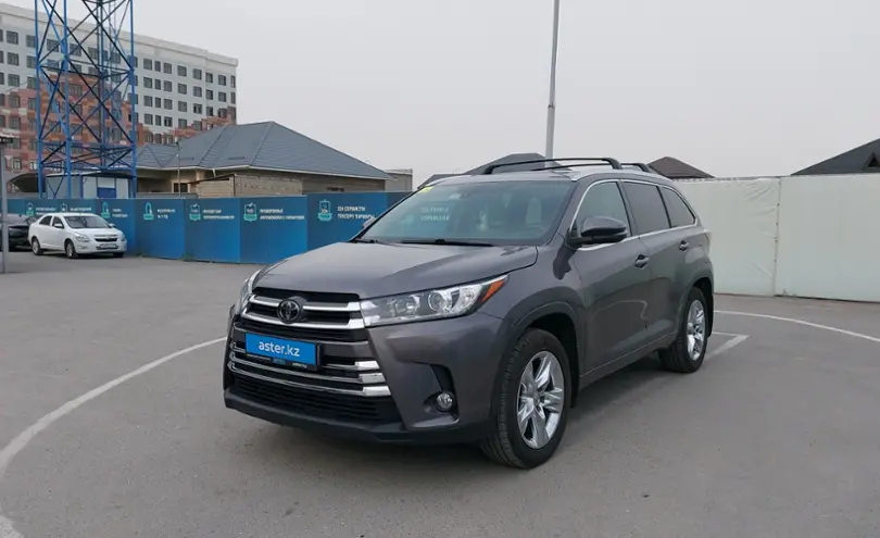 Toyota Highlander 2015 года за 17 800 000 тг. в Шымкент