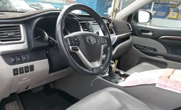 Toyota Highlander 2015 года за 17 800 000 тг. в Шымкент фото 5