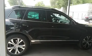Volkswagen Touareg 2017 года за 17 500 000 тг. в Алматы фото 4