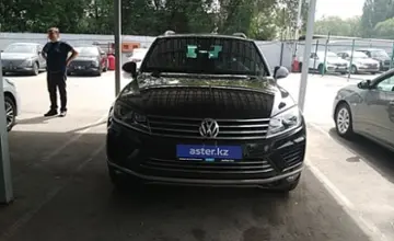 Volkswagen Touareg 2017 года за 17 500 000 тг. в Алматы фото 2