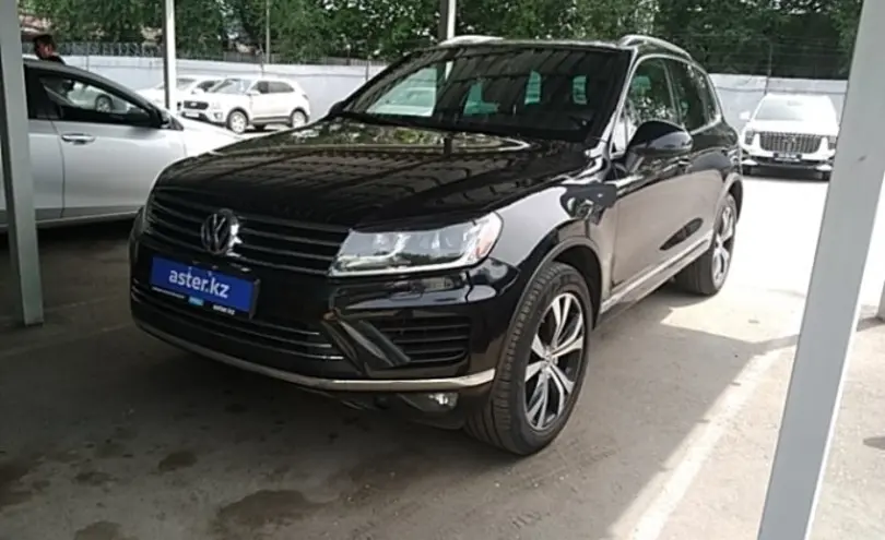 Volkswagen Touareg 2017 года за 17 500 000 тг. в Алматы