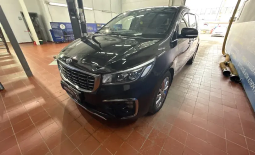 Kia Carnival 2019 года за 15 000 000 тг. в Астана