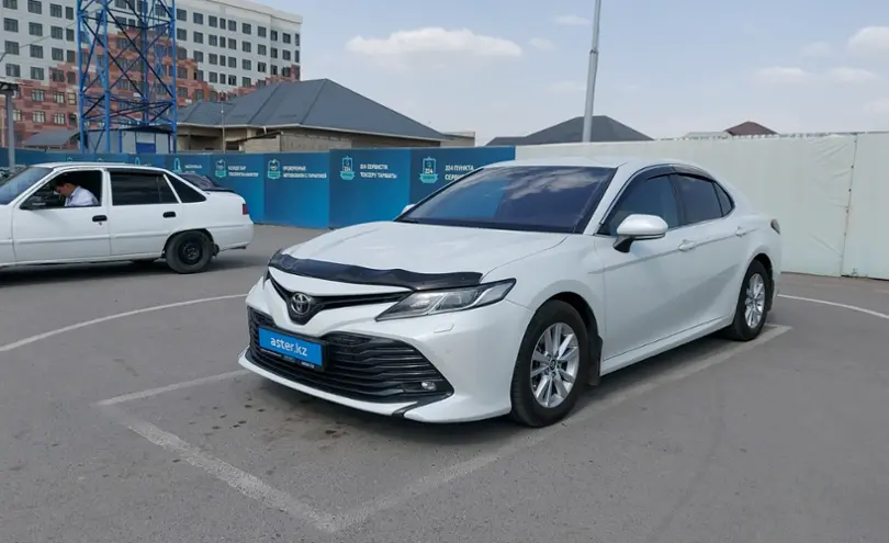 Toyota Camry 2018 года за 12 000 000 тг. в Шымкент