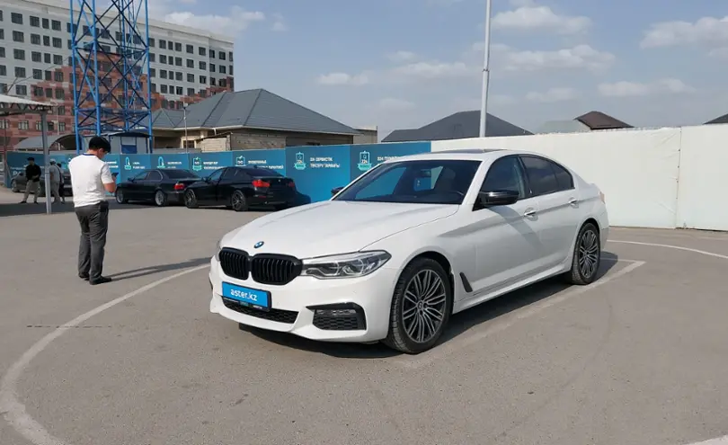 BMW 5 серии 2016 года за 16 000 000 тг. в Шымкент