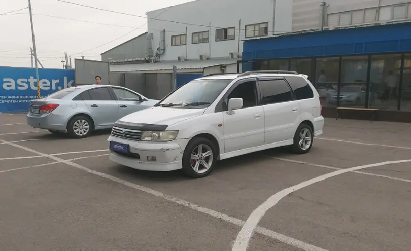Mitsubishi Chariot 1998 года за 1 400 000 тг. в Алматы