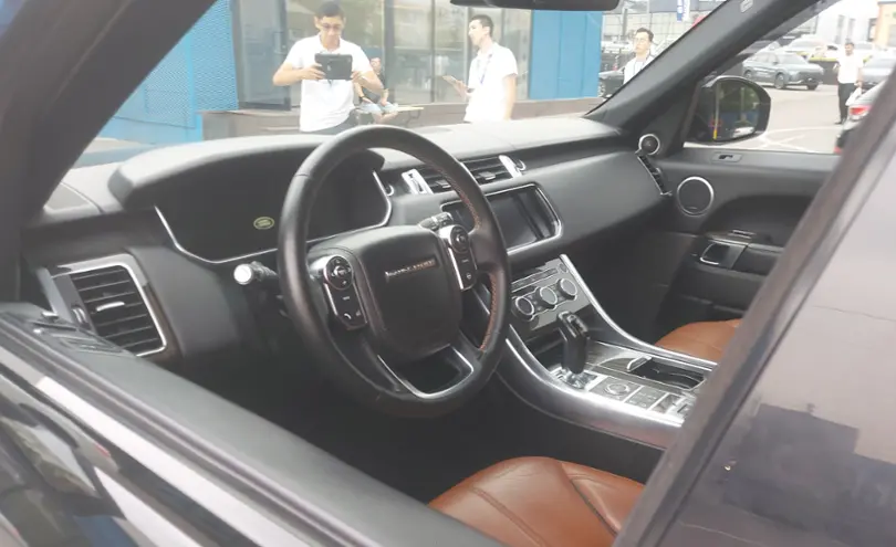 Land Rover Range Rover Sport 2015 года за 23 000 000 тг. в Алматы фото 5