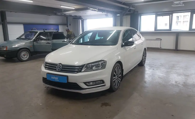 Volkswagen Passat 2014 года за 7 400 000 тг. в Астана