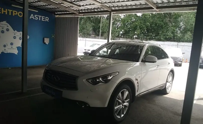 Infiniti QX70 2014 года за 12 000 000 тг. в Алматы