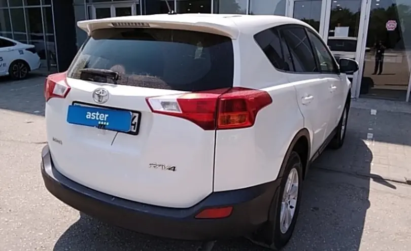 Toyota RAV4 2014 года за 9 500 000 тг. в Актобе фото 5