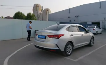 Hyundai Solaris 2021 года за 8 000 000 тг. в Шымкент фото 3