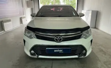 Toyota Camry 2015 года за 9 000 000 тг. в Павлодар фото 2