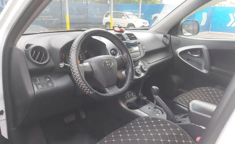 Toyota RAV4 2011 года за 8 500 000 тг. в Алматы фото 5