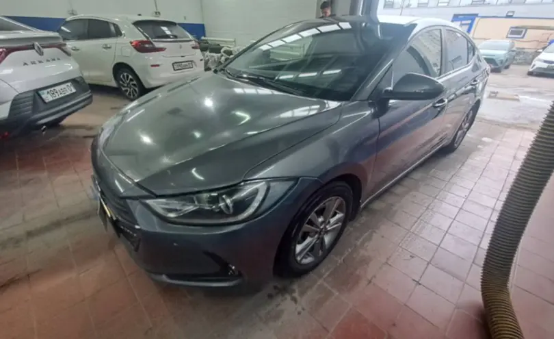 Hyundai Elantra 2017 года за 7 000 000 тг. в Астана