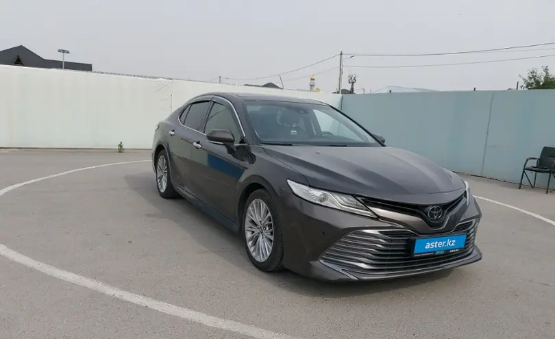Toyota Camry 2019 года за 14 000 000 тг. в Шымкент фото 2