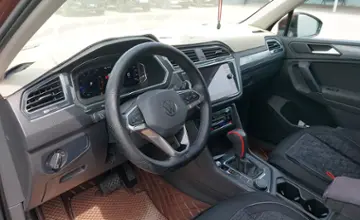 Volkswagen Tiguan 2021 года за 17 000 000 тг. в Шымкент фото 5