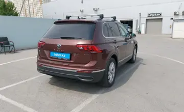 Volkswagen Tiguan 2021 года за 17 000 000 тг. в Шымкент фото 3