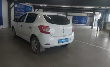 Renault Sandero 2015 года за 2 700 000 тг. в Астана фото 4