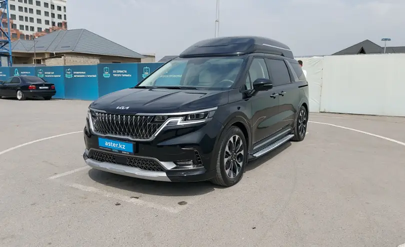 Kia Carnival 2023 года за 30 000 000 тг. в Шымкент