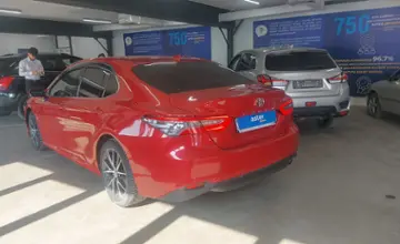Toyota Camry 2021 года за 15 500 000 тг. в Астана фото 4