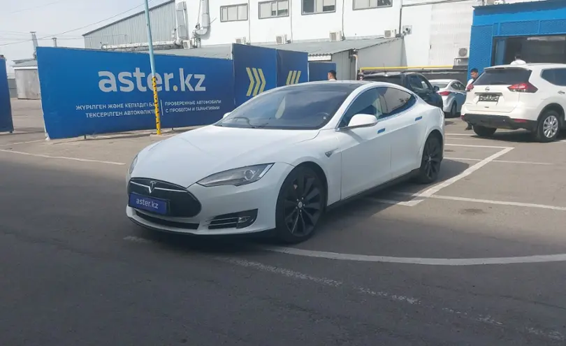 Tesla Model S 2013 года за 12 000 000 тг. в Алматы