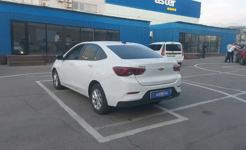Chevrolet Onix 2023 года за 5 800 000 тг. в Алматы фото 4
