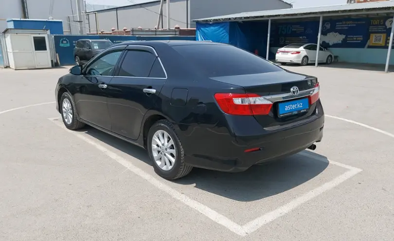 Toyota Camry 2014 года за 9 500 000 тг. в Шымкент фото 4