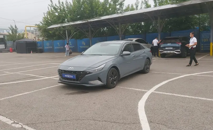 Hyundai Elantra 2022 года за 10 000 000 тг. в Алматы