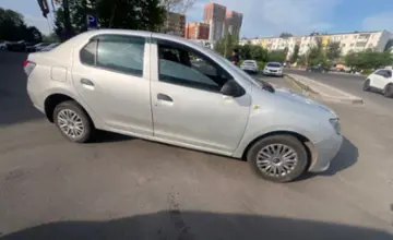 Renault Logan 2015 года за 2 500 000 тг. в Астана фото 4