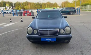 Mercedes-Benz E-Класс 1997 года за 1 500 000 тг. в Усть-Каменогорск фото 2