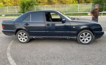 Mercedes-Benz E-Класс 1997 года за 1 500 000 тг. в Усть-Каменогорск фото 4