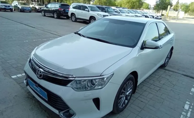 Toyota Camry 2017 года за 12 500 000 тг. в Актобе