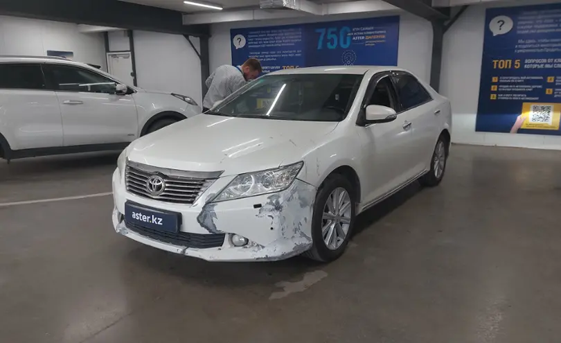 Toyota Camry 2014 года за 9 000 000 тг. в Астана