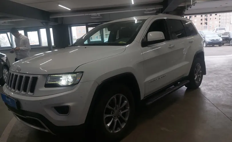 Jeep Grand Cherokee 2014 года за 13 000 000 тг. в Астана