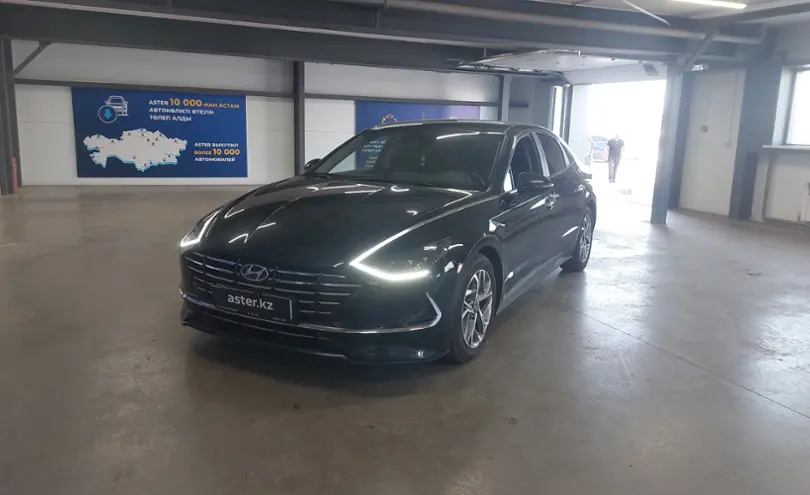 Hyundai Sonata 2019 года за 10 000 000 тг. в Астана
