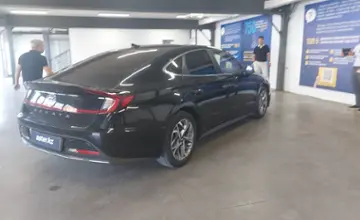 Hyundai Sonata 2019 года за 10 000 000 тг. в Астана фото 3