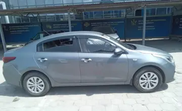 Kia Rio 2018 года за 7 500 000 тг. в Караганда фото 4