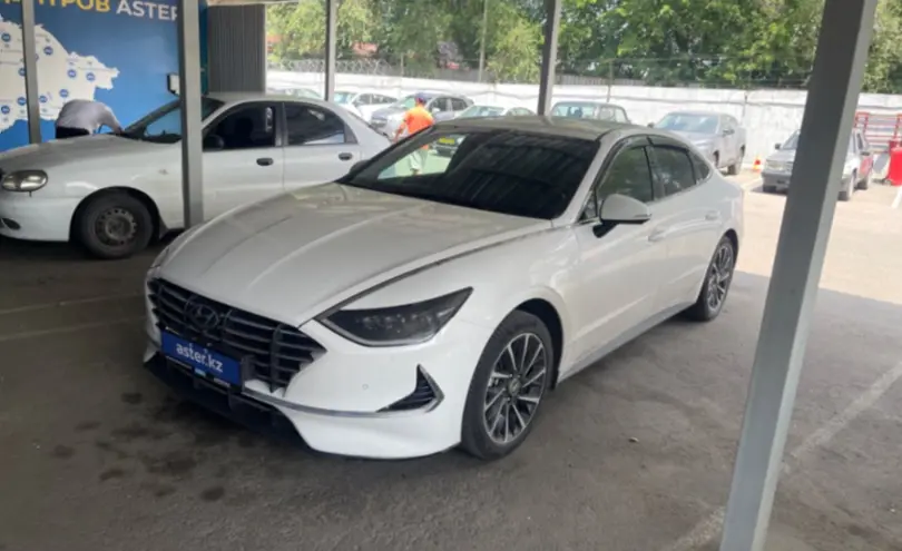 Hyundai Sonata 2023 года за 12 800 000 тг. в Алматы