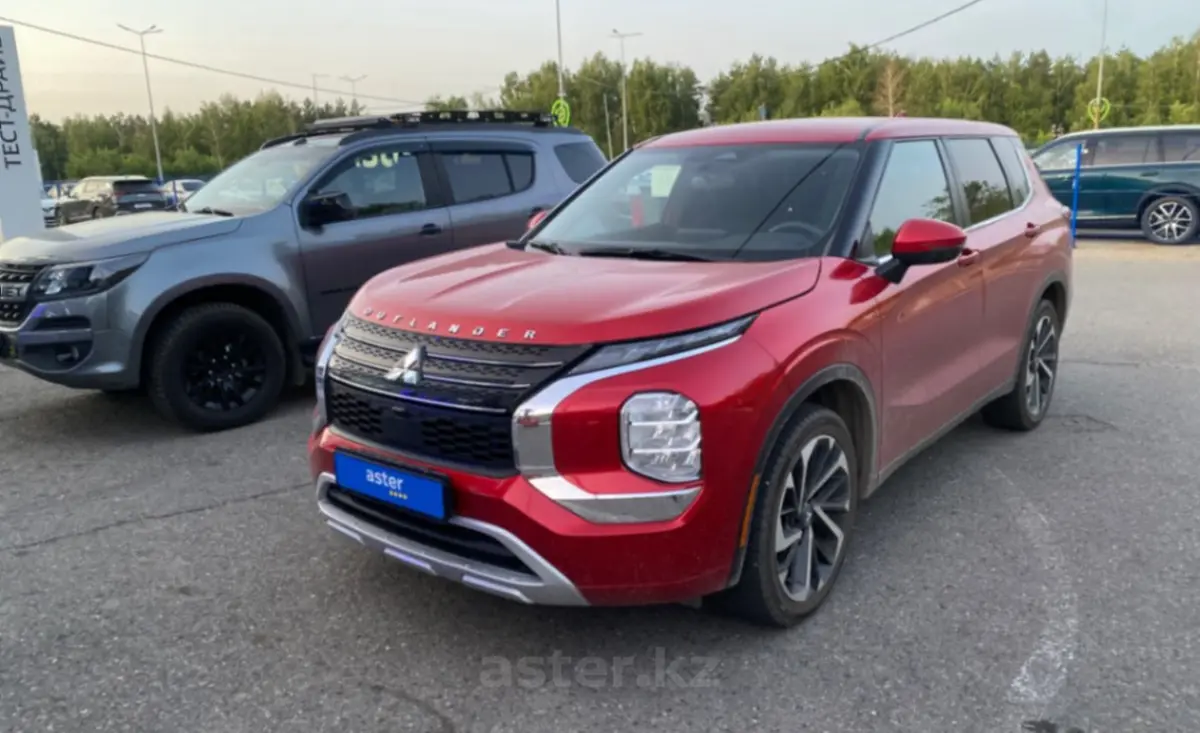 Mitsubishi Outlander 2021 года за 18 000 000 тг. в Усть-Каменогорск