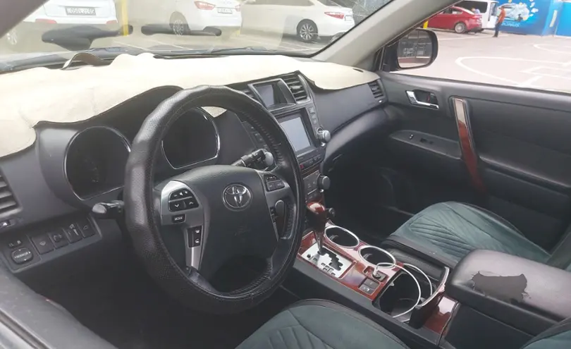 Toyota Highlander 2012 года за 14 500 000 тг. в Алматы фото 5