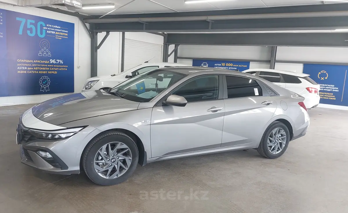 Hyundai Elantra 2023 года за 10 900 000 тг. в Астана