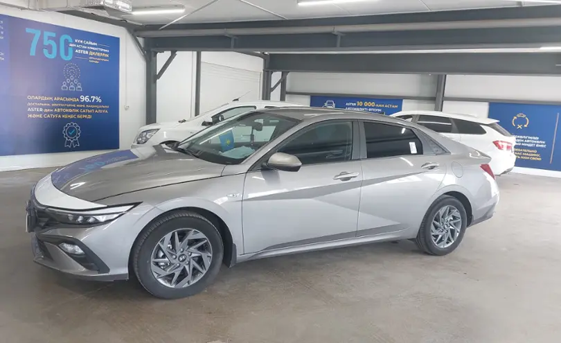 Hyundai Elantra 2023 года за 10 900 000 тг. в Астана