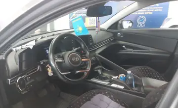 Hyundai Elantra 2023 года за 10 900 000 тг. в Астана фото 5