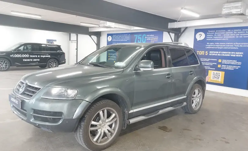 Volkswagen Touareg 2005 года за 5 000 000 тг. в Астана