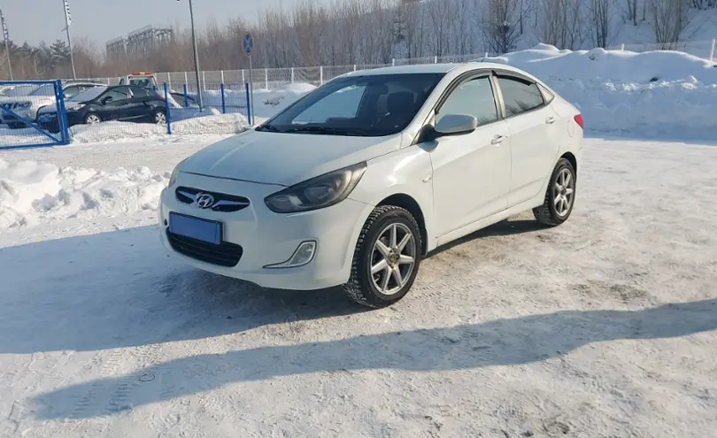 Hyundai Accent 2013 года за 3 000 000 тг. в Усть-Каменогорск