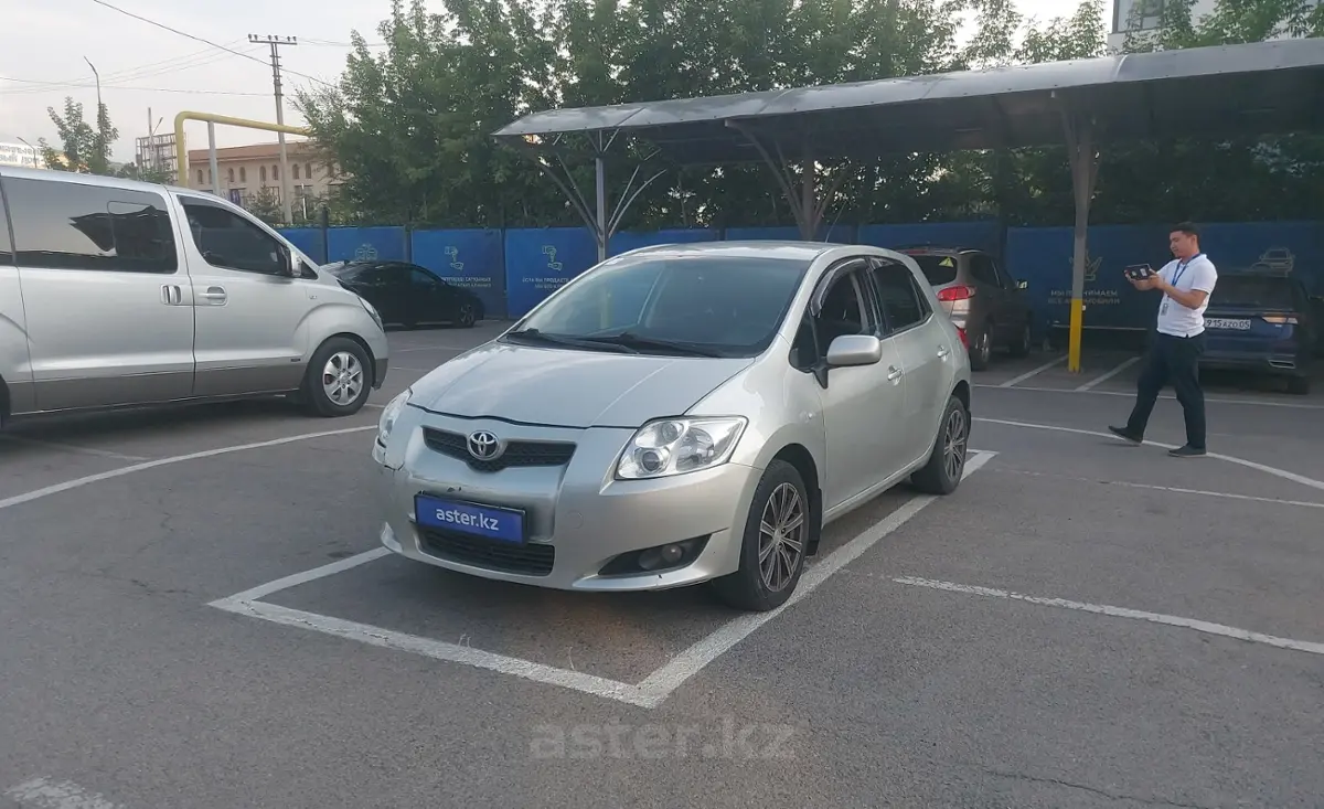Toyota Auris 2008 года за 3 000 000 тг. в Алматы