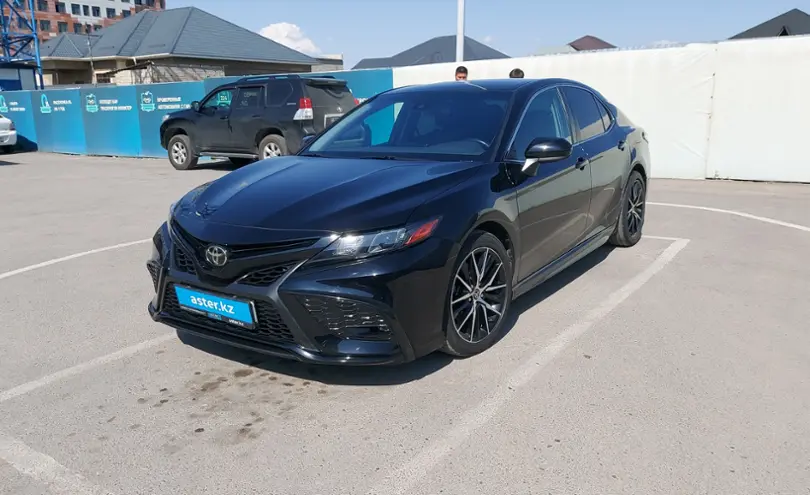 Toyota Camry 2021 года за 11 000 000 тг. в Шымкент