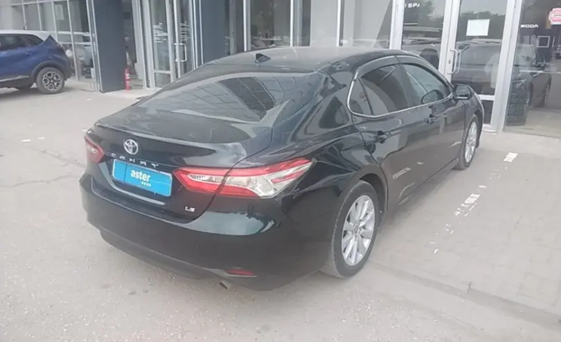 Toyota Camry 2020 года за 11 750 000 тг. в Актобе фото 5